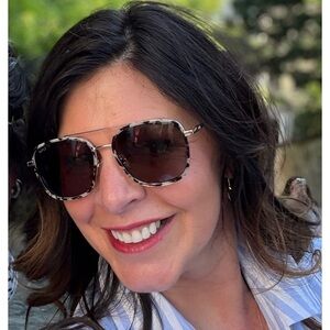 Meet your Posher, Karrie